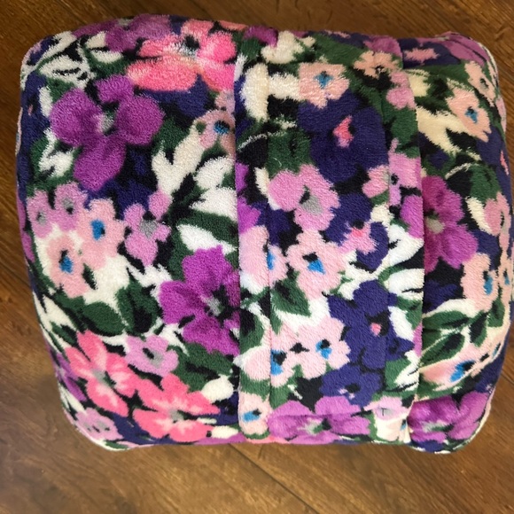 Vera Bradley Pillow Blanket - Pink Floral - Picture 2 of 11